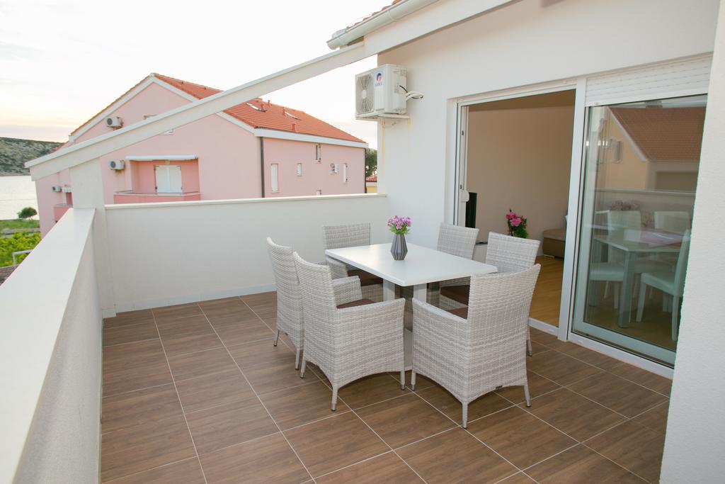 Orange Apartments Novalja Exterior foto
